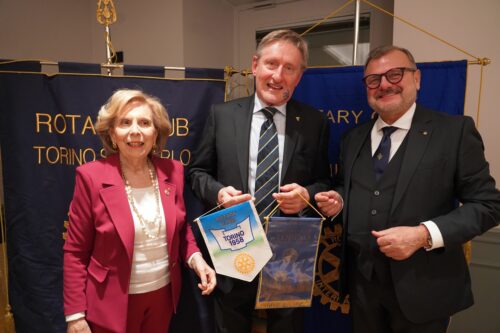 Una carriera tra culture. Dialogo con l’Ambasciatore Gianni Piccato: storie di diplomazia e servizio.